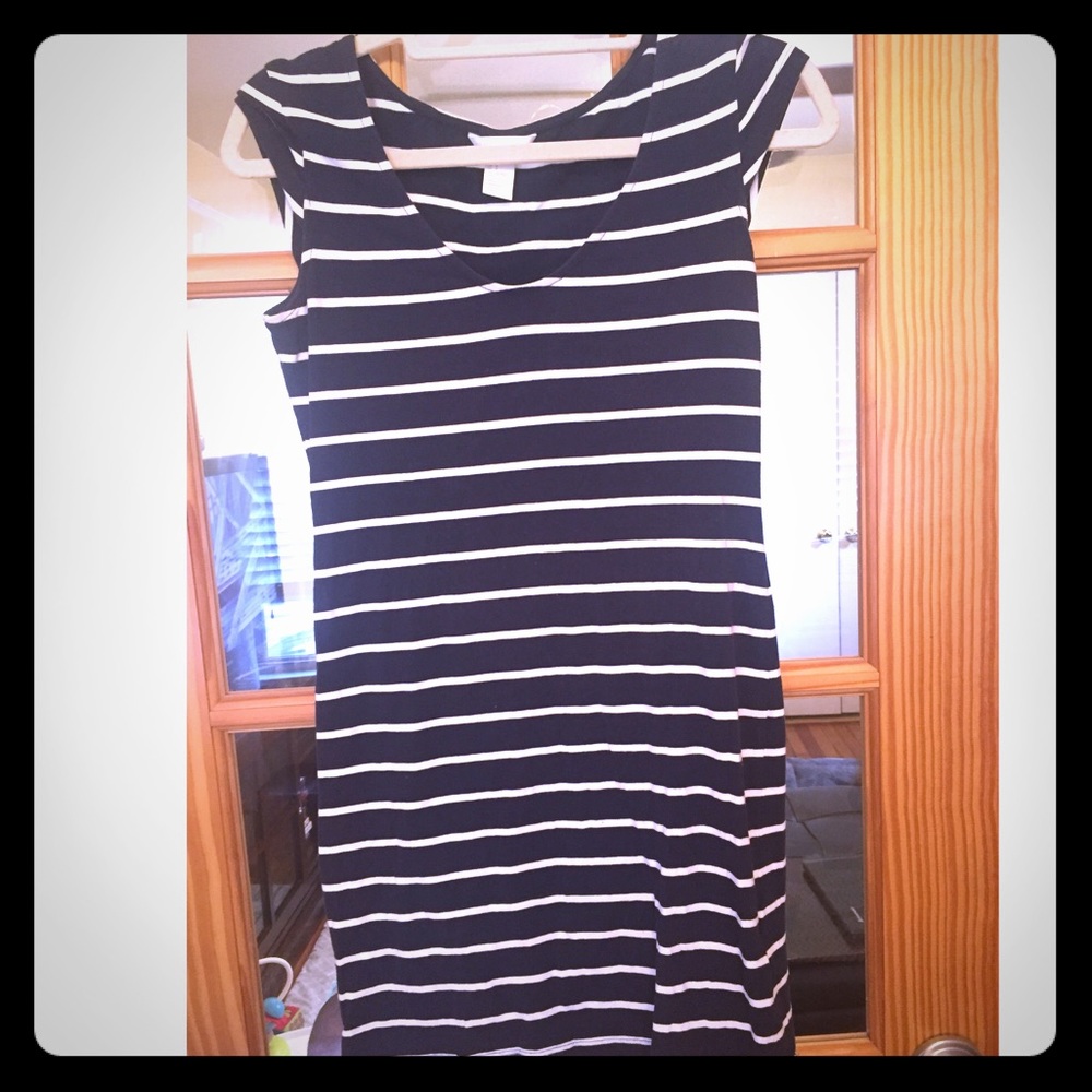 Casual navy blue and white dress